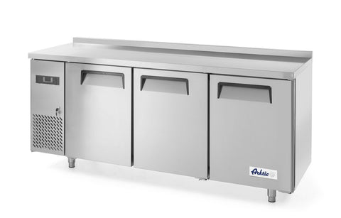 Kühltisch, dreitürig Kitchen Line 390 L