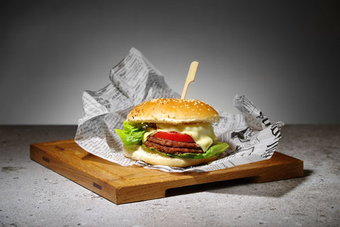 Servierbrett aus Eichenholz