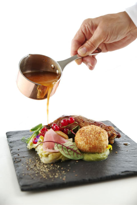 Miniatur-Kasserolle mit Ausgießer